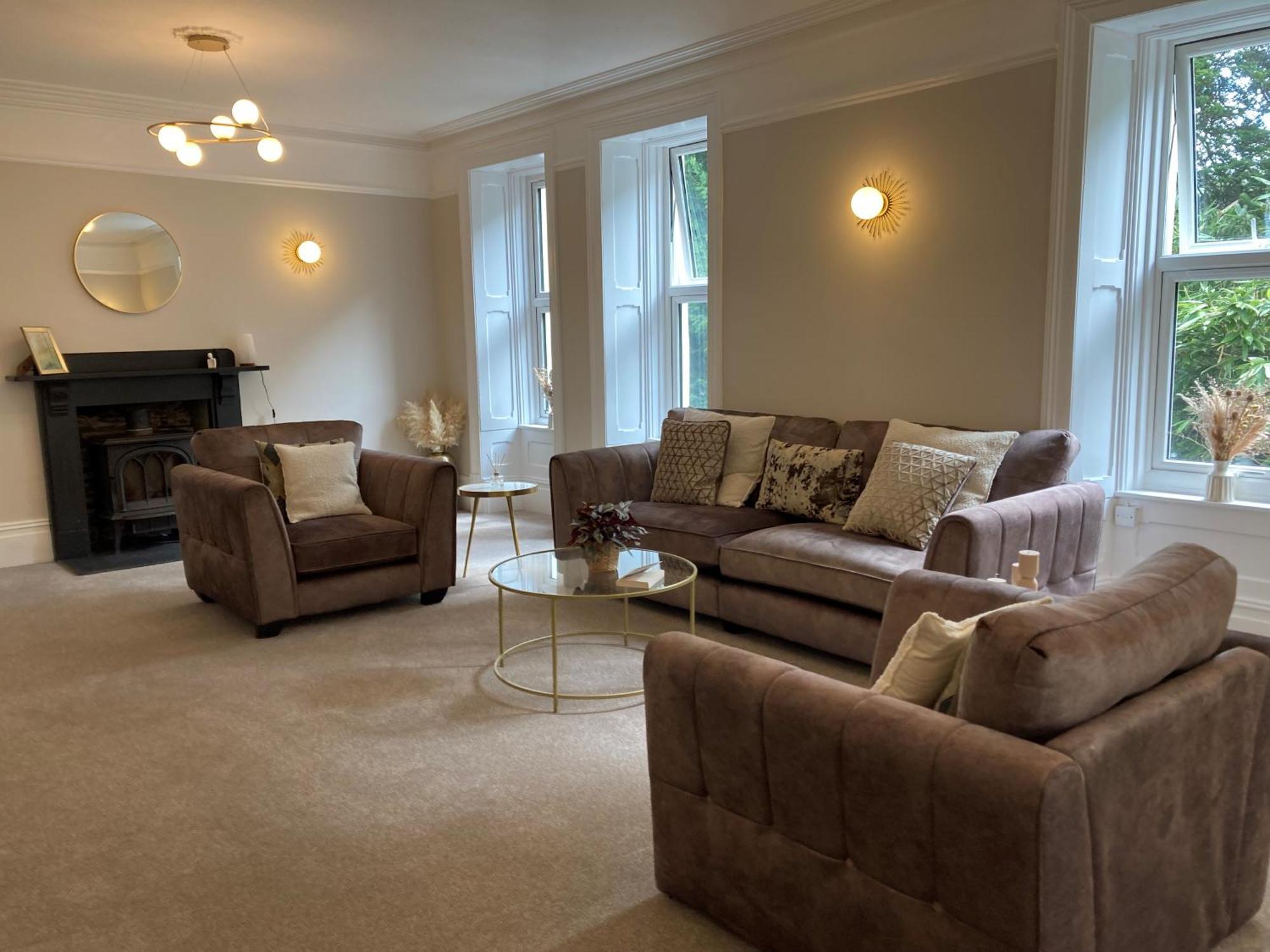 Serenity House Wales 랸가마치웰즈 외부 사진
