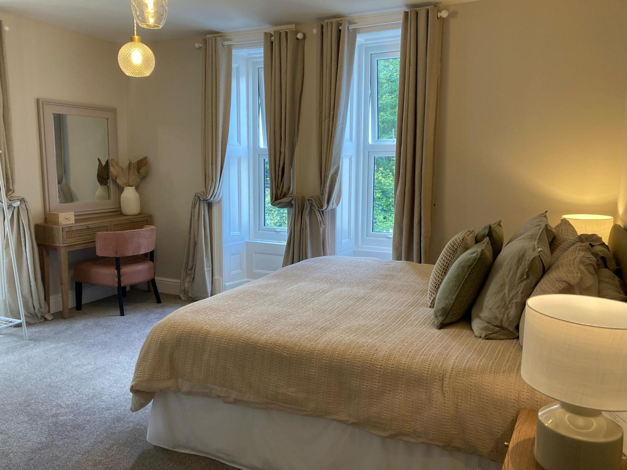 Serenity House Wales 랸가마치웰즈 외부 사진