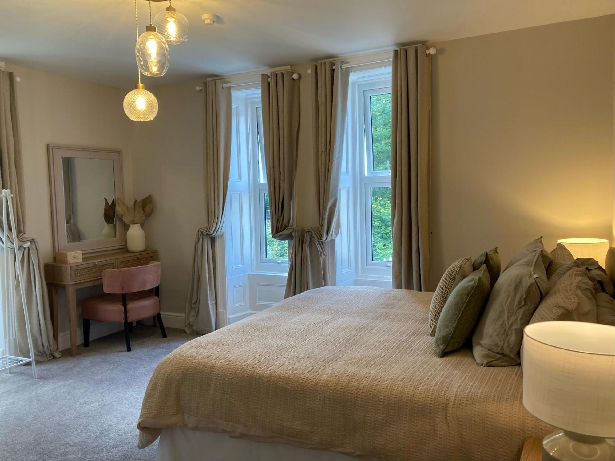 Serenity House Wales 랸가마치웰즈 외부 사진