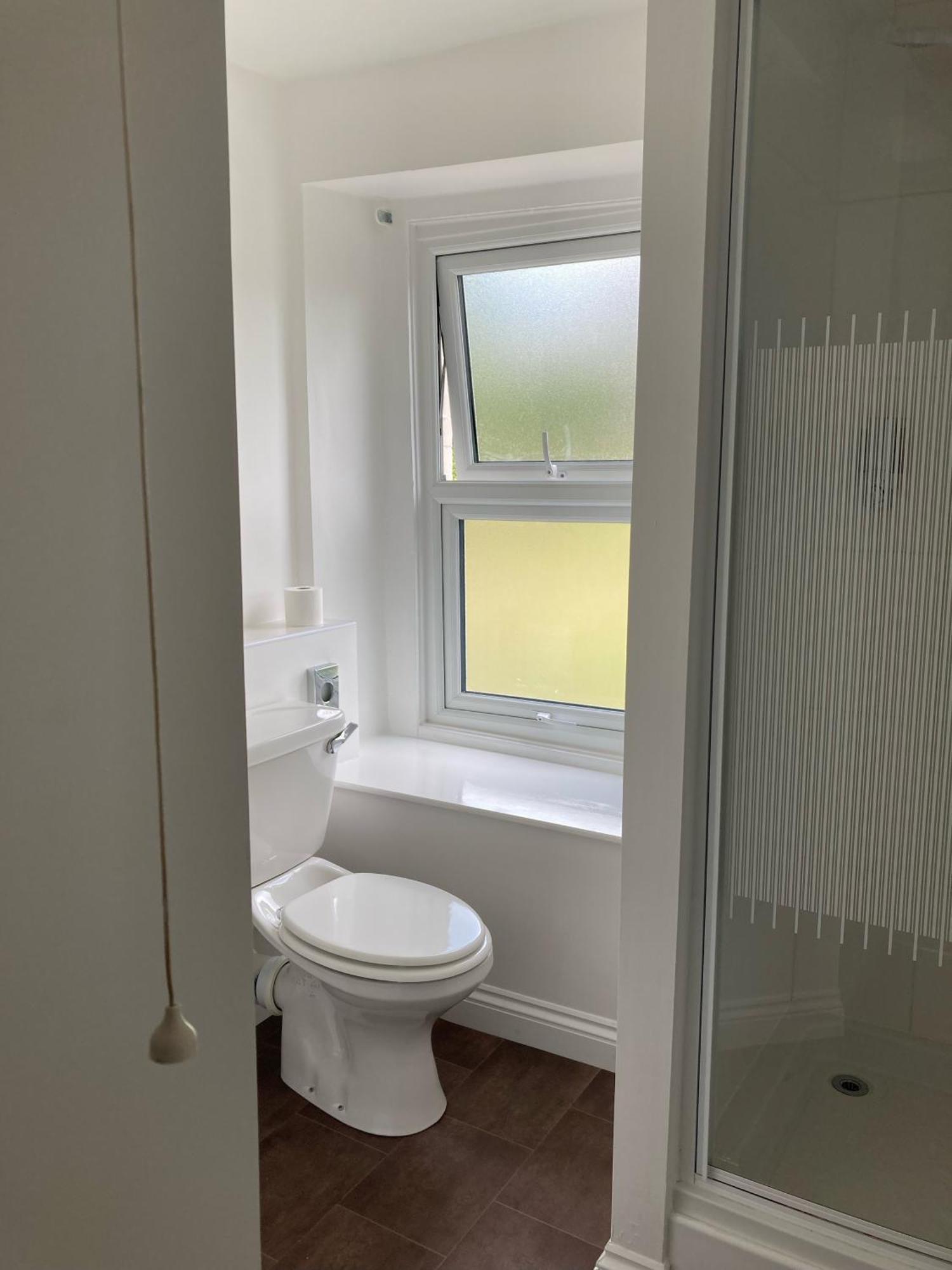 Serenity House Wales 랸가마치웰즈 외부 사진
