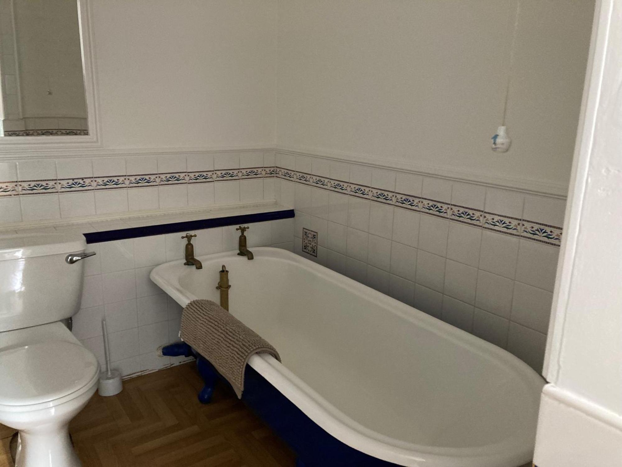 Serenity House Wales 랸가마치웰즈 외부 사진